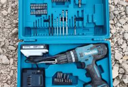 Location outil Perceuse Sans-fil Makita près de Bacqueville-en-Caux