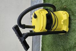Location outil Aspirateur eau poussière Électrique Karcher près de Herblay-sur-Seine