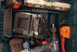 Location outil Perceuse Électrique Bosch près de Ploërmel