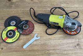 Location outil Meuleuse Électrique Ryobi près de Saint-Pierre-la-Garenne