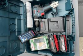 Location outil Perceuse Électrique Bosch près de Châteaugiron