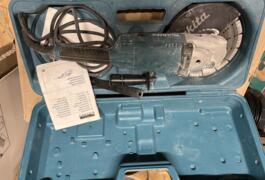 Location outil Meuleuse Électrique Makita près de Chilleurs-aux-Bois