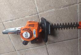 Location outil Taille haie Thermique Stihl près de Lachapelle-aux-Pots