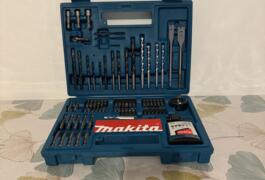 Location outil Clé à douille Coffret Makita près de Sceaux