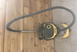 Location outil Aspirateur eau poussière Électrique Karcher près de Dunkerque