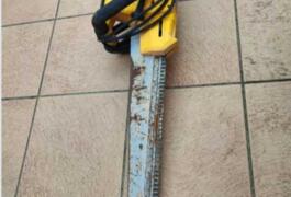 Location outil Scie sabre Électrique Dewalt près de Wattrelos
