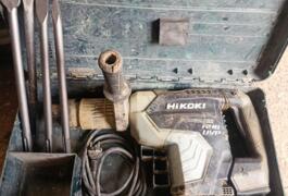 Location outil Burineur perforateur Électrique Hikoki près de Lays-sur-le-Doubs