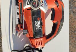 Location outil Scie sauteuse Black et decker près de Pauillac