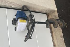 Location outil Tarière Hyundai près de Yvetot-Bocage