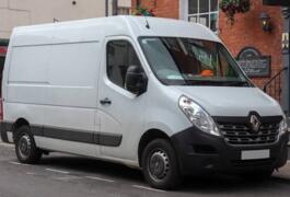 Location outil Utilitaire Plus de 10m3 Renault près de Monnaie