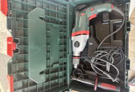 Location outil Perceuse Électrique Metabo près de Basse-Goulaine