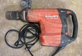 Location outil Marteau piqueur Électrique Hilti près de Chaumes-en-Brie