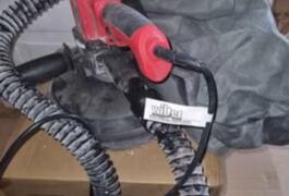 Location outil Accessoires près de Le mene