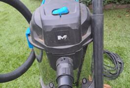 Location outil Aspirateur eau poussière Électrique Mac allister près de Nancy