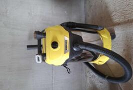 Location outil Aspirateur eau poussière Électrique Karcher près de Mortcerf