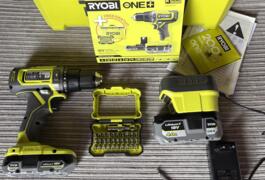 Location outil Perceuse Électrique Ryobi près de Faches-Thumesnil
