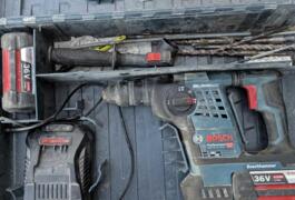 Location outil Burineur perforateur Électrique Bosch près de Roncq