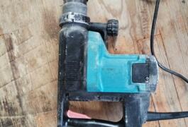 Location outil Burineur perforateur Électrique Makita près de Fronton