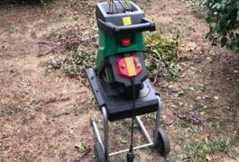 Location outil Broyeur de végetaux Électrique Trimma près de Rilhac-Rancon