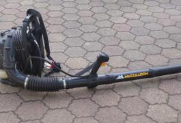 Location outil Aspirateur souffleur Thermique Mc culloch près de Durrenentzen