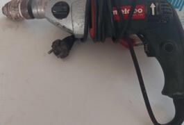 Location outil Meuleuse Électrique Metabo près de Le Sourn
