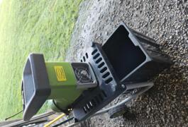 Location outil Broyeur de végetaux Électrique Ryobi près de Ligueil