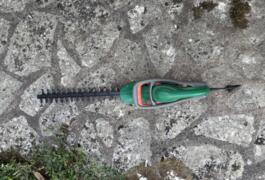 Location outil Taille haie Électrique Black et decker près de Tournoisis