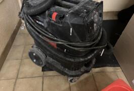Location outil Aspirateur eau poussière Électrique Wurth près de Couchey