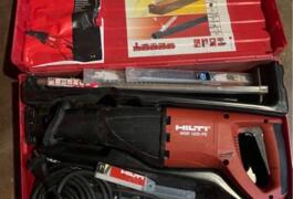 Location outil Scie sabre Électrique Hilti près de Rosny-sur-Seine