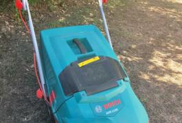 Location outil Scarificateur Électrique Bosch près de Carquefou