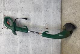 Location outil Débroussailleuse Électrique Black et decker près de Carrières-sous-Poissy