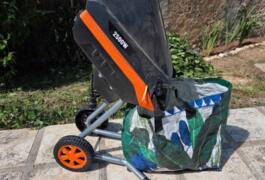 Location outil Broyeur de végetaux Électrique près de Villemaury