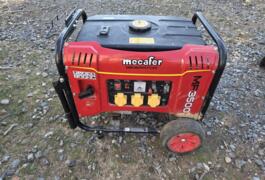Location outil Groupe électrogène Thermique Mecafer près de Daon