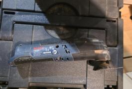 Location outil Outil multifonction oscillant sans fil bosch 10,8v gop Bosch pro près de Montévrain
