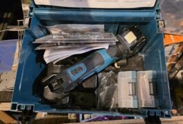 Location outil Scie circulaire sans fil makita 18v brushless dhs680 – 165mm Makita près de Montévrain