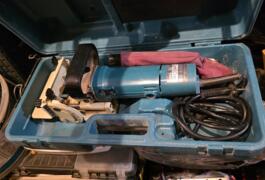 Location outil Tourillonneuse (lamelleuse) filaire makita 3901 Makita près de Montévrain