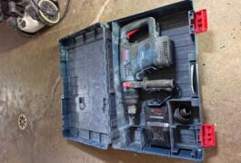 Location outil Burineur perforateur Électrique Bosch pro près de Longvic
