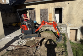 Location outil Mini pelle Avec Livraison près de Maîche