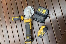 Location outil Disqueuse sans-fil Dewalt près de Montpellier