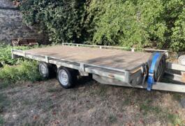 Location outil Remorque porte voiture Plus de 750kg près de Draveil
