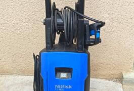 Location outil Nettoyeur haute pression Électrique Nilfisk près de Louvigny