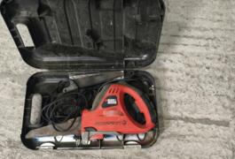 Location outil Scie sabre Électrique Black et decker près de Salses-le-Château