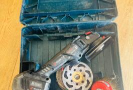 Location outil Meuleuse Électrique Wurth près de Sèvremoine