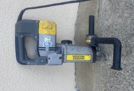 Location outil Marteau piqueur Électrique près de La Chapelle-Bouëxic