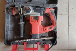 Location outil Burineur perforateur Électrique Einhell près de Merlas
