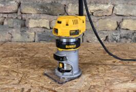 Location outil Affleureuse Électrique Dewalt près de Vendenheim