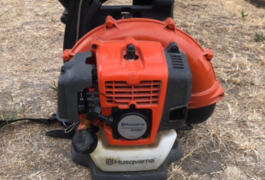 Location outil Aspirateur souffleur Thermique Husqvarna près de Notre-Dame-de-Monts