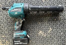 Location outil Pistolet silicone Makita près de Santec