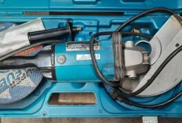Location outil Découpeuse à disque Électrique Makita près de Chocques