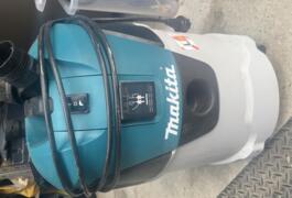 Location outil Aspirateur Électrique Makita près de Santec